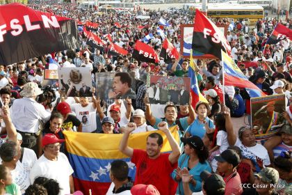 Comandante Eterno de la Patria Grande, el Hombre, el Ser Humano del Amor Gigante, Hugo Chávez Frías