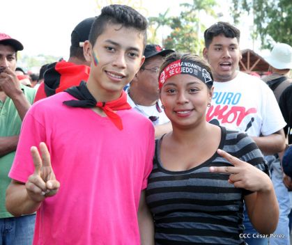 Comandante Eterno de la Patria Grande, el Hombre, el Ser Humano del Amor Gigante, Hugo Chávez Frías