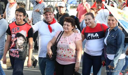 Comandante Eterno de la Patria Grande, el Hombre, el Ser Humano del Amor Gigante, Hugo Chávez Frías