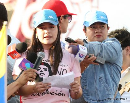 Comandante Eterno de la Patria Grande, el Hombre, el Ser Humano del Amor Gigante, Hugo Chávez Frías