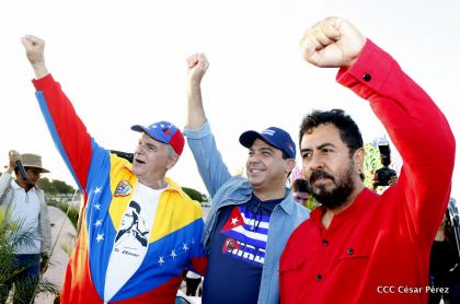 Comandante Eterno de la Patria Grande, el Hombre, el Ser Humano del Amor Gigante, Hugo Chávez Frías