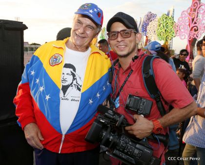 Comandante Eterno de la Patria Grande, el Hombre, el Ser Humano del Amor Gigante, Hugo Chávez Frías