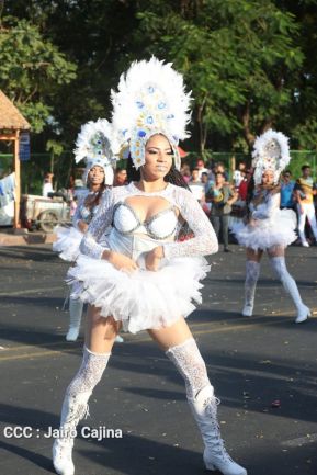 Carnaval por el Bicentenario de Managua