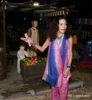 Compañera Rosario supervisa instalación de Ciudad Belén y Parque de la Niñez Feliz  