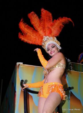 Carnaval por el Bicentenario de Managua