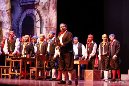 Espectacular cierre del festival de la ópera lírica