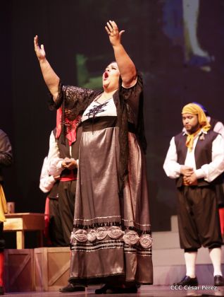 Espectacular cierre del festival de la ópera lírica