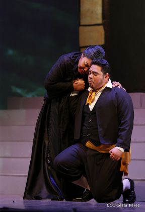 Espectacular cierre del festival de la ópera lírica