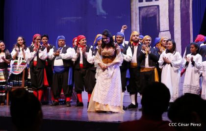 Espectacular cierre del festival de la ópera lírica