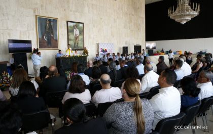 Entrega de la orden municipal año del bicentenario de la Real Villa de Managua 1819-2019