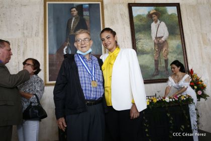 Entrega de la orden municipal año del bicentenario de la Real Villa de Managua 1819-2019