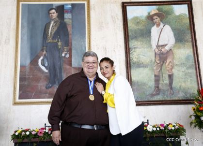 Entrega de la orden municipal año del bicentenario de la Real Villa de Managua 1819-2019