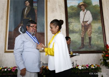Entrega de la orden municipal año del bicentenario de la Real Villa de Managua 1819-2019