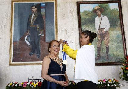 Entrega de la orden municipal año del bicentenario de la Real Villa de Managua 1819-2019