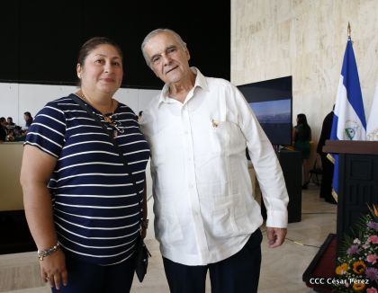 Entrega de la orden municipal año del bicentenario de la Real Villa de Managua 1819-2019