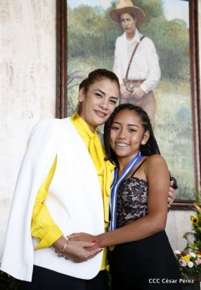 Entrega de la orden municipal año del bicentenario de la Real Villa de Managua 1819-2019