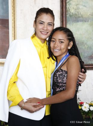 Entrega de la orden municipal año del bicentenario de la Real Villa de Managua 1819-2019