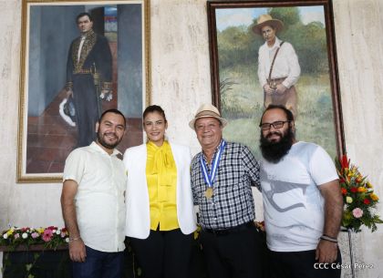Entrega de la orden municipal año del bicentenario de la Real Villa de Managua 1819-2019