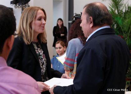 Presentación de Cartas Credenciales de 13 embajadores de países hermanos