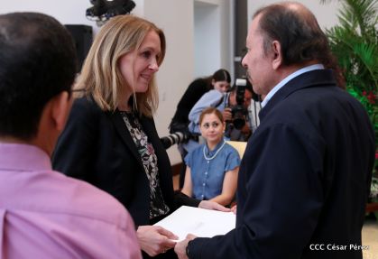 Presentación de Cartas Credenciales de 13 embajadores de países hermanos