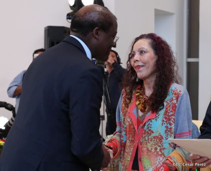 Presentación de Cartas Credenciales de 13 embajadores de países hermanos