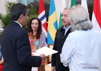 Presentación de Cartas Credenciales de 13 embajadores de países hermanos