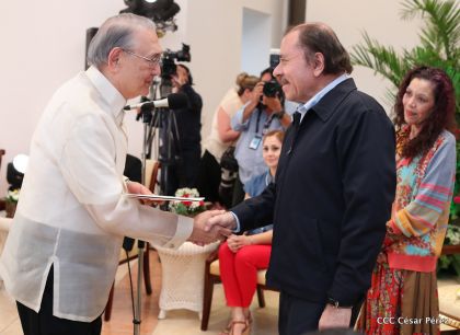Presentación de Cartas Credenciales de 13 embajadores de países hermanos