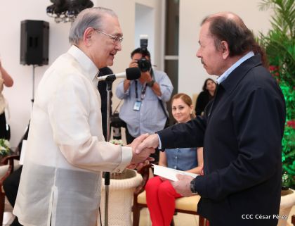 Presentación de Cartas Credenciales de 13 embajadores de países hermanos