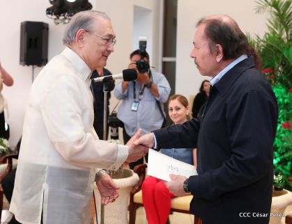Presentación de Cartas Credenciales de 13 embajadores de países hermanos