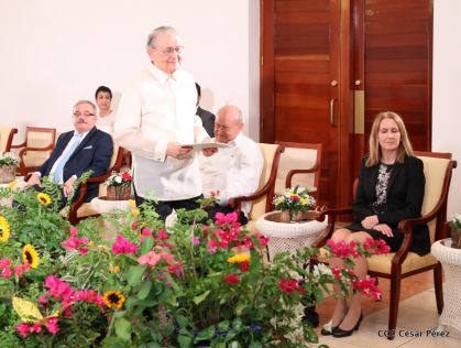 Presentación de Cartas Credenciales de 13 embajadores de países hermanos