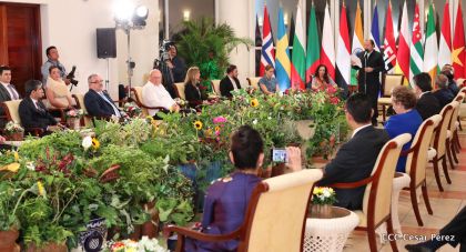 Presentación de Cartas Credenciales de 13 embajadores de países hermanos