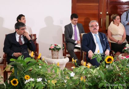 Presentación de Cartas Credenciales de 13 embajadores de países hermanos