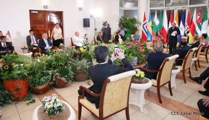 Presentación de Cartas Credenciales de 13 embajadores de países hermanos