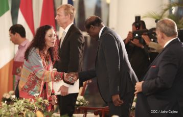 Presentación de Cartas Credenciales de 13 embajadores de países hermanos