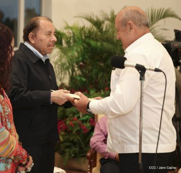 Presentación de Cartas Credenciales de 13 embajadores de países hermanos