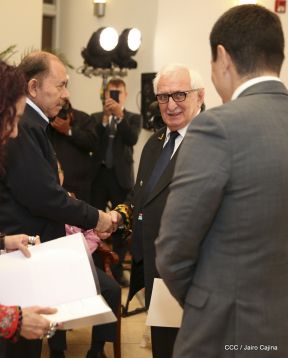 Presentación de Cartas Credenciales de 13 embajadores de países hermanos