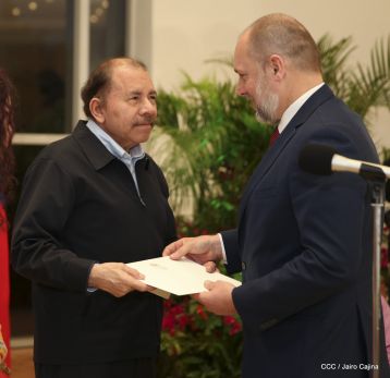 Presentación de Cartas Credenciales de 13 embajadores de países hermanos