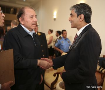 Presentación de Cartas Credenciales de 13 embajadores de países hermanos