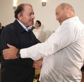 Presentación de Cartas Credenciales de 13 embajadores de países hermanos