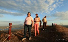 Venga a disfrutar en familia en el Parque Nacional Volcán Masaya