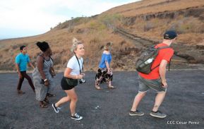 Venga a disfrutar en familia en el Parque Nacional Volcán Masaya