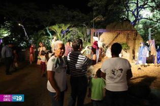 Familias visitan Ciudad Belén