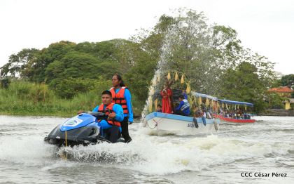  Viacrucis Acuático en las isletas de Granada