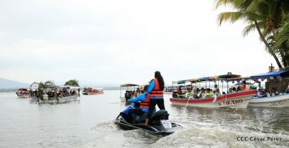  Viacrucis Acuático en las isletas de Granada