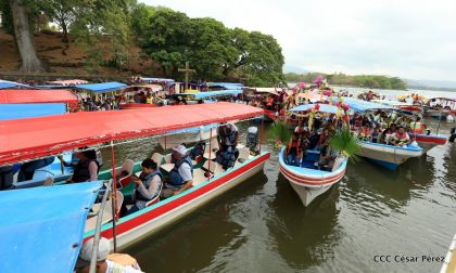  Viacrucis Acuático en las isletas de Granada