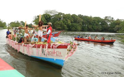  Viacrucis Acuático en las isletas de Granada