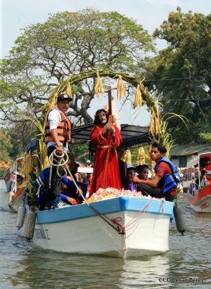  Viacrucis Acuático en las isletas de Granada