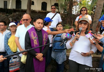  Viacrucis Acuático en las isletas de Granada