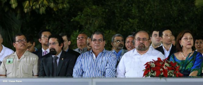 Daniel y Rosario presiden XVIII acto de graduación de cadetes del Ejército