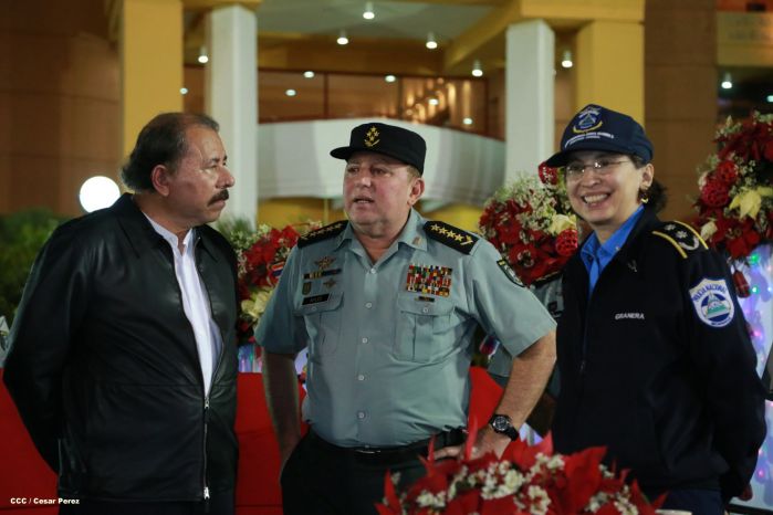 Daniel y Rosario presiden XVIII acto de graduación de cadetes del Ejército